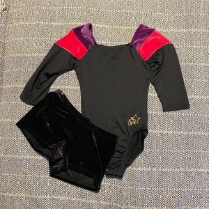 Kids M gymnastic lot, leotard and shorts